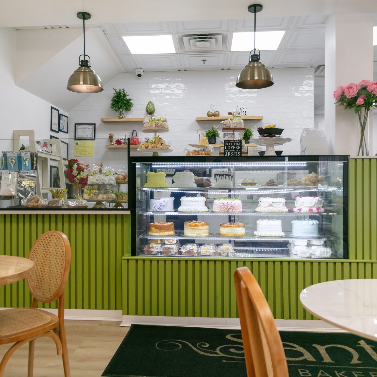 A Bakery Born in Baní
