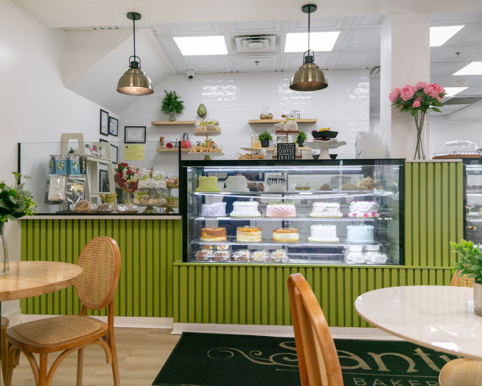 A Bakery Born in Baní